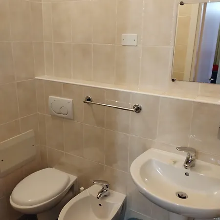 Della Piazzetta ואראצה